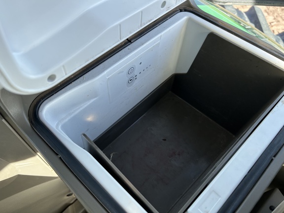 2022 John Deere 8R 340 Tractor