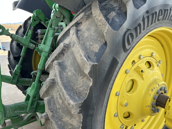 2022 John Deere 8R 340 Tractor