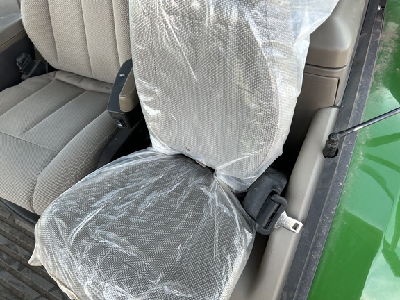 2022 John Deere 8R 340 Tractor