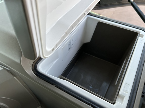 2022 John Deere 8R 340 Tractor