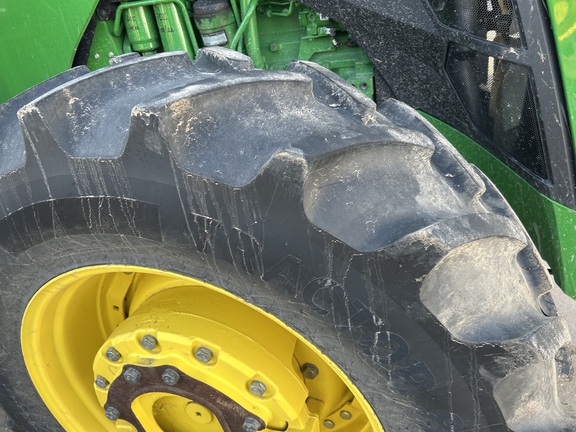 2022 John Deere 8R 340 Tractor