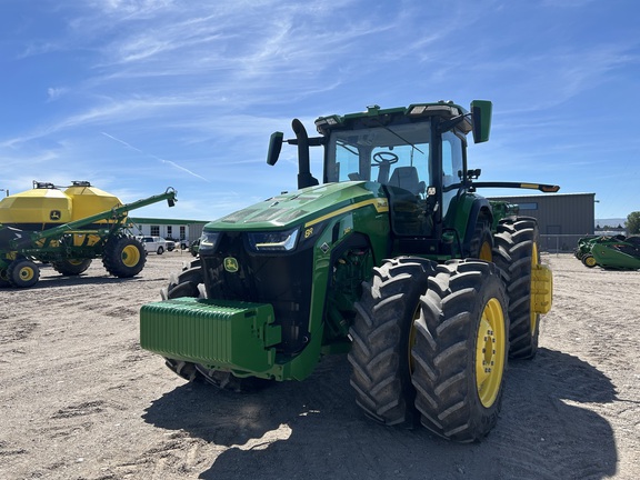 2022 John Deere 8R 340 Tractor
