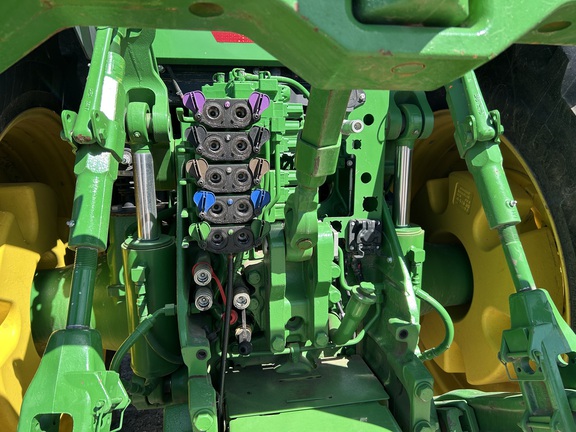 2022 John Deere 8R 340 Tractor