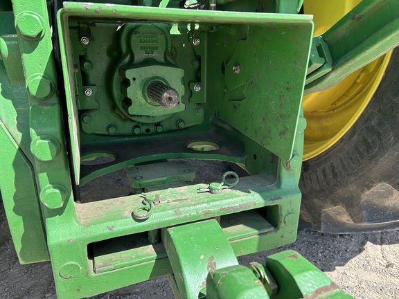 2022 John Deere 8R 340 Tractor