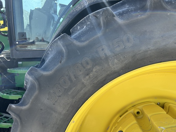 2022 John Deere 8R 280 Tractor