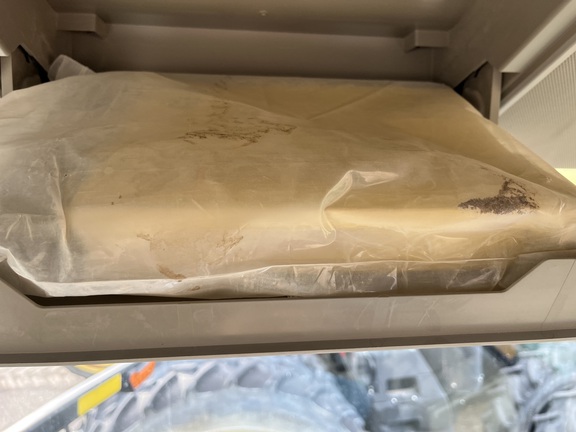 2022 John Deere 8R 250 Tractor