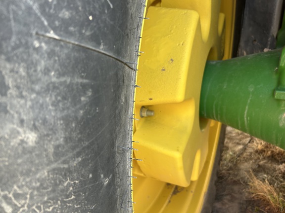 2022 John Deere 8R 250 Tractor