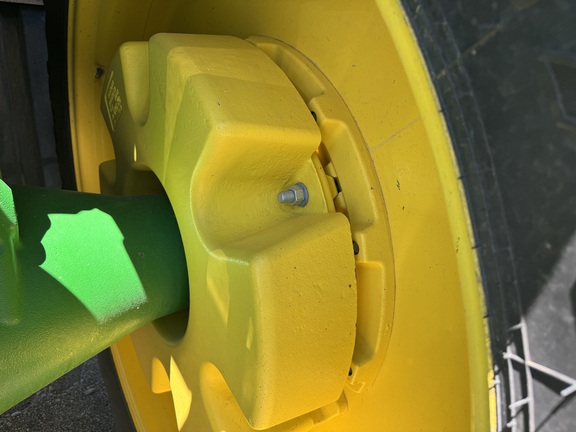 2022 John Deere 8R 250 Tractor