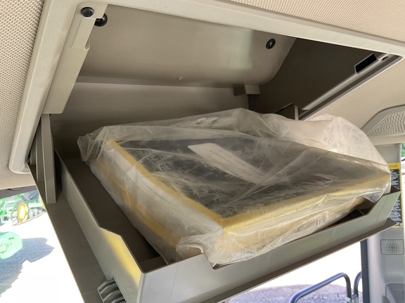 2022 John Deere 8RT 370 Tractor Rubber Track