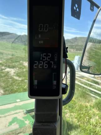 2013 John Deere R450 Windrower