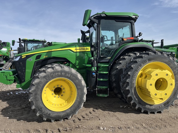 2023 John Deere 8R 370 Tractor