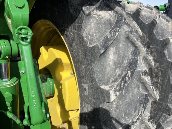 2023 John Deere 8R 370 Tractor