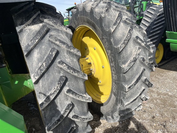 2023 John Deere 8R 370 Tractor