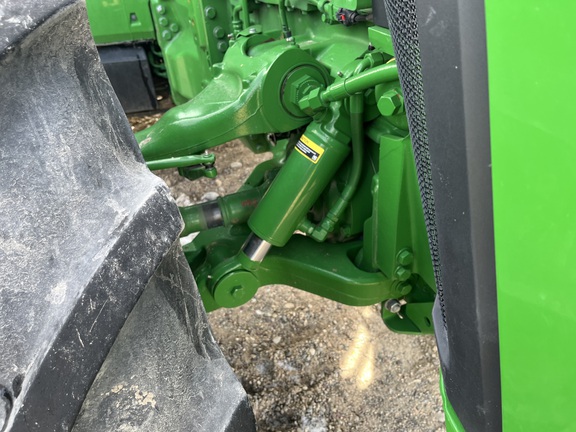 2023 John Deere 8R 370 Tractor