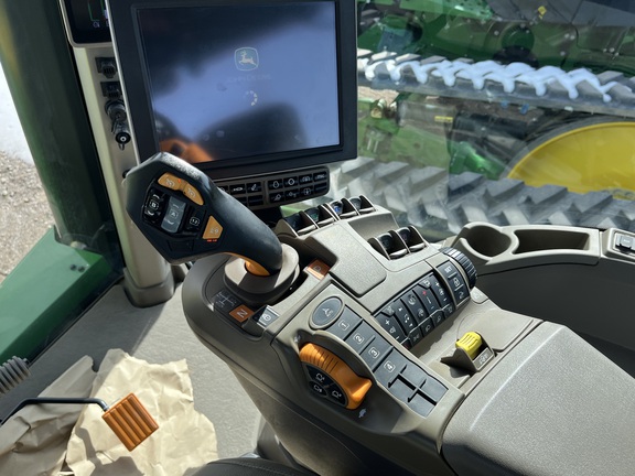 2023 John Deere 8RT 370 Tractor Rubber Track