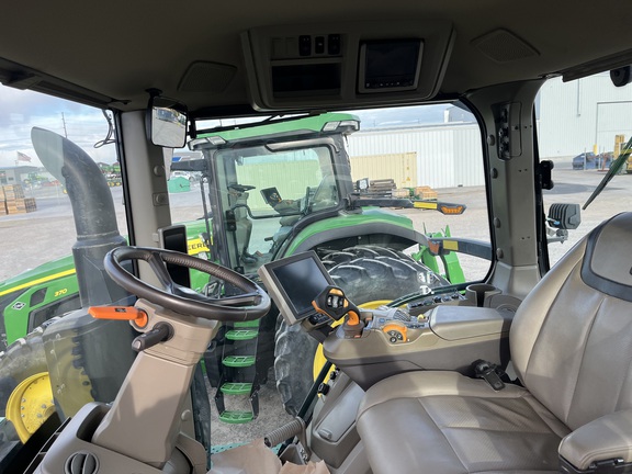 2023 John Deere 8R 370 Tractor