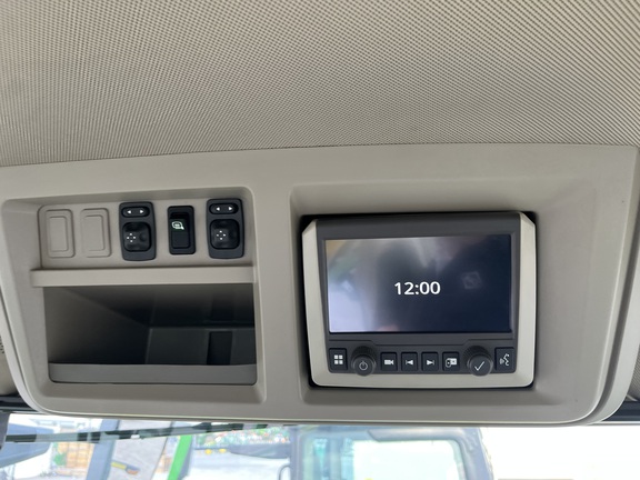 2023 John Deere 8R 370 Tractor