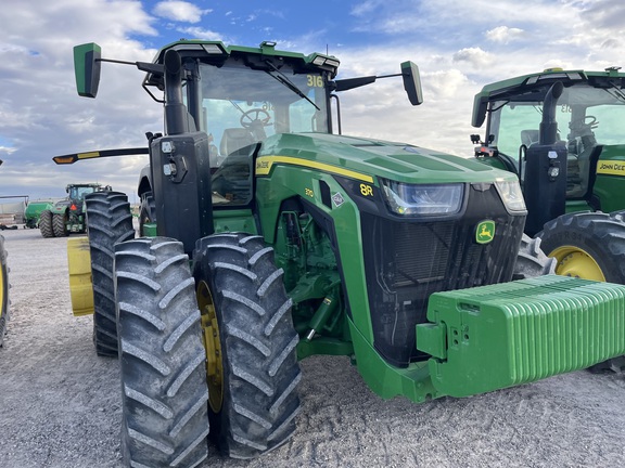 2023 John Deere 8R 370 Tractor