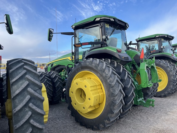 2023 John Deere 8R 370 Tractor