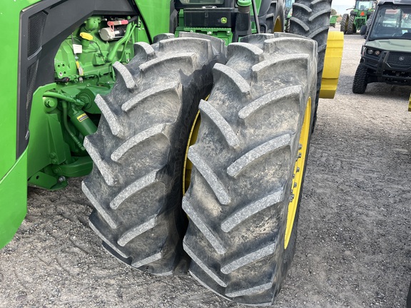 2023 John Deere 8R 370 Tractor