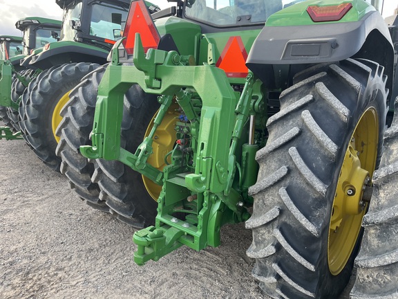 2023 John Deere 8R 370 Tractor
