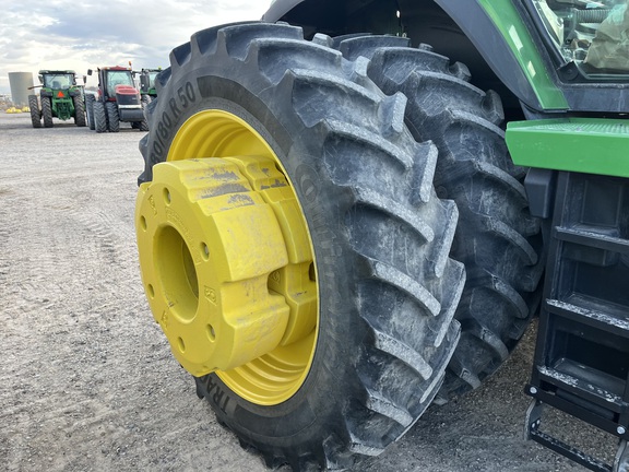 2023 John Deere 8R 370 Tractor