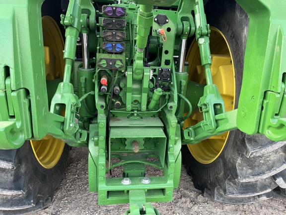 2023 John Deere 8R 370 Tractor