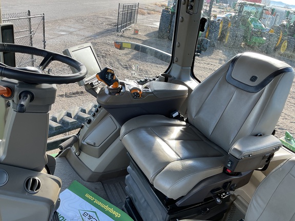 2023 John Deere 8RT 370 Tractor Rubber Track