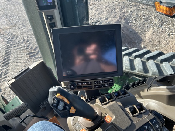 2023 John Deere 8RT 410 Tractor Rubber Track