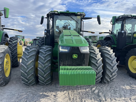 2023 John Deere 8R 370 Tractor