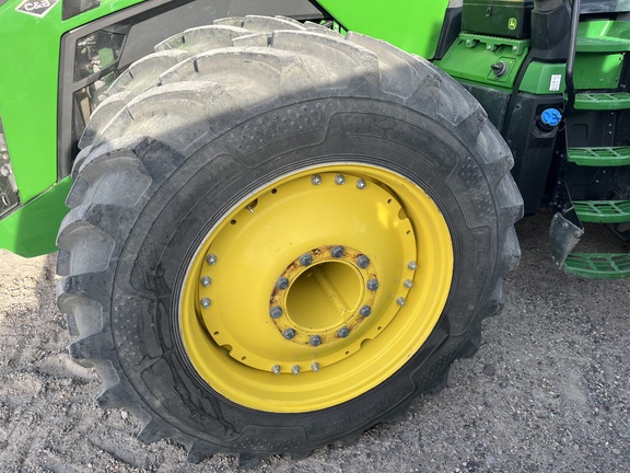 2023 John Deere 8R 370 Tractor