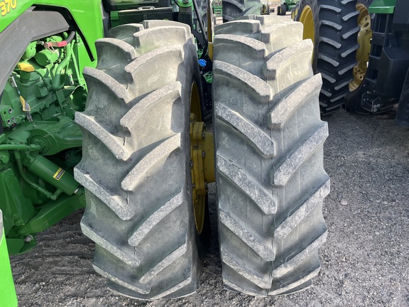 2023 John Deere 8R 370 Tractor