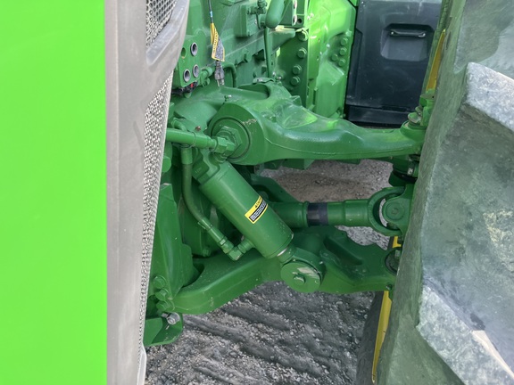 2023 John Deere 8R 370 Tractor