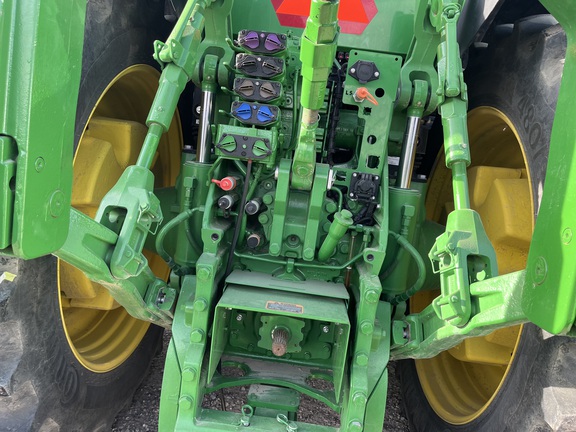 2023 John Deere 8R 370 Tractor