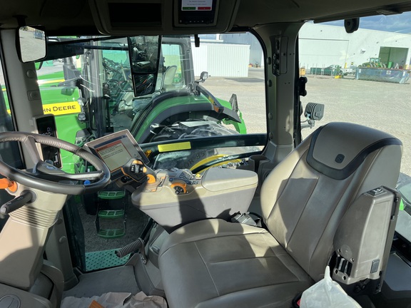 2023 John Deere 8R 370 Tractor