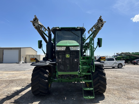 2025 John Deere 800R Sprayer/High Clearance