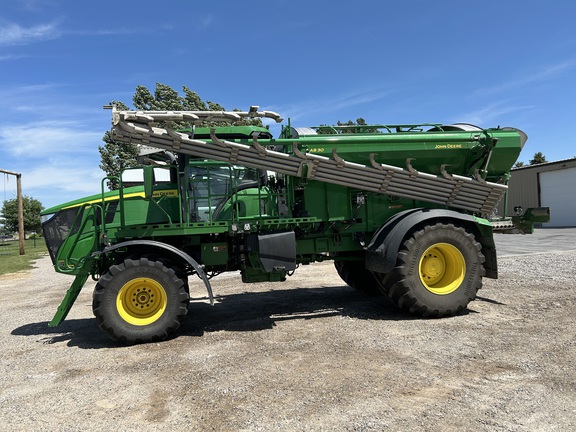 2025 John Deere 800R Sprayer/High Clearance