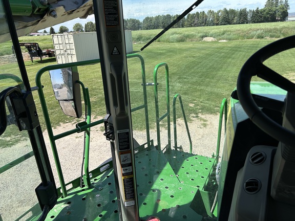 2025 John Deere 800R Sprayer/High Clearance