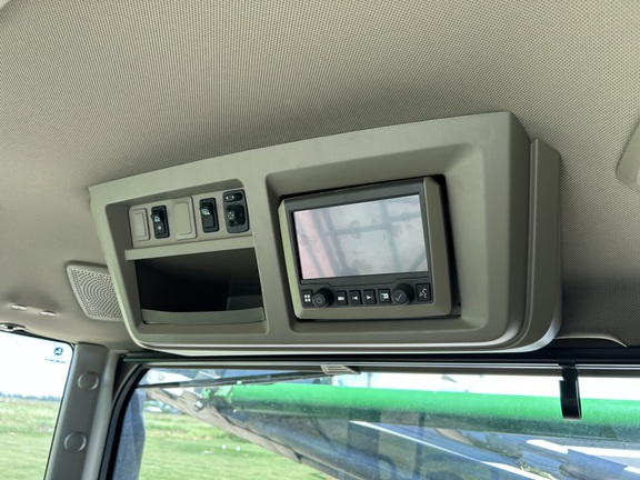 2025 John Deere 800R Sprayer/High Clearance