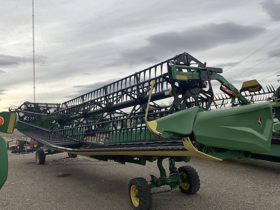 2023 John Deere HD35R Header Combine