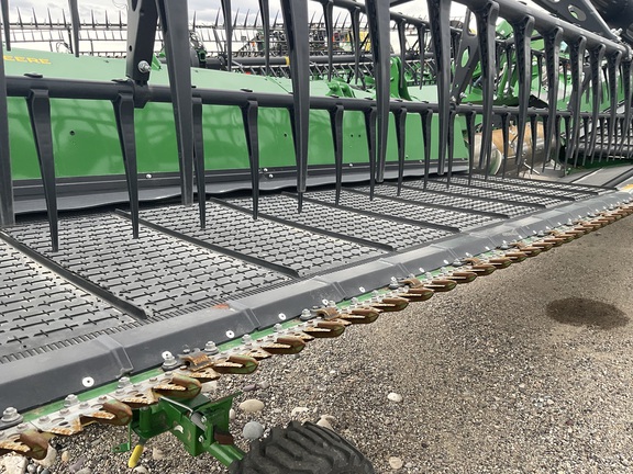 2023 John Deere HD35R Header Combine