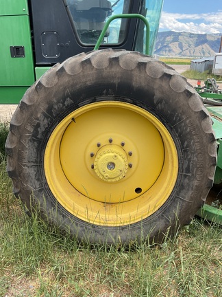 2012 John Deere R450 Windrower