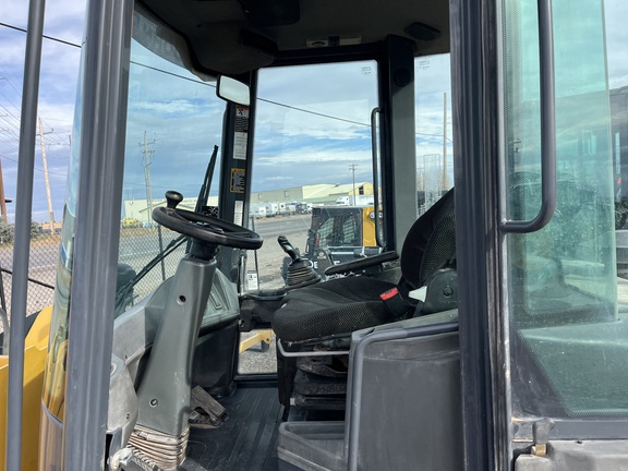 2018 John Deere 244K-II Compact Utility Loader