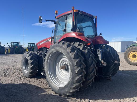 2011 Case IH Magnum 260 Tractor