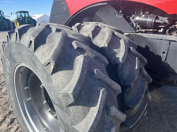 2011 Case IH Magnum 260 Tractor