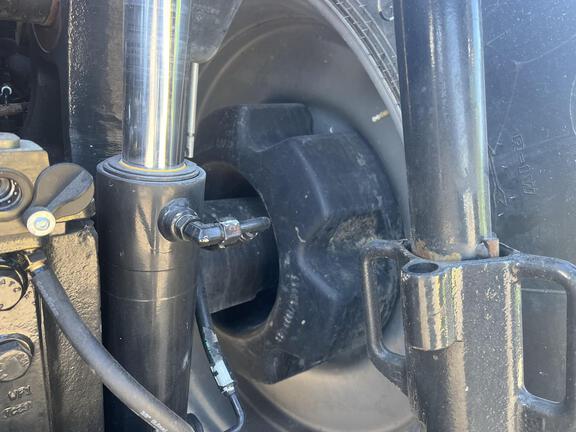 2011 Case IH Magnum 260 Tractor