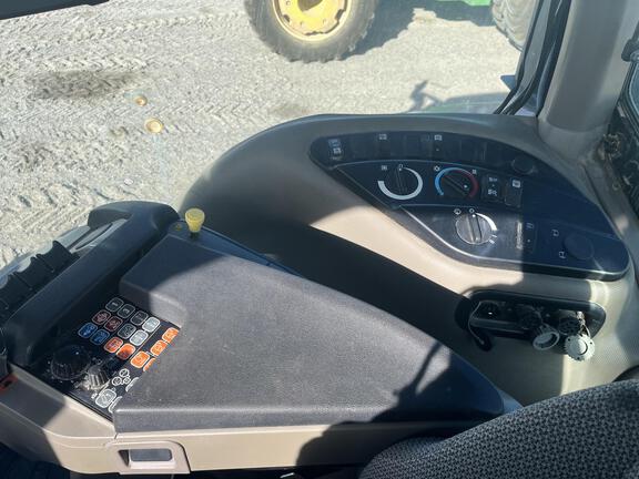 2011 Case IH Magnum 260 Tractor