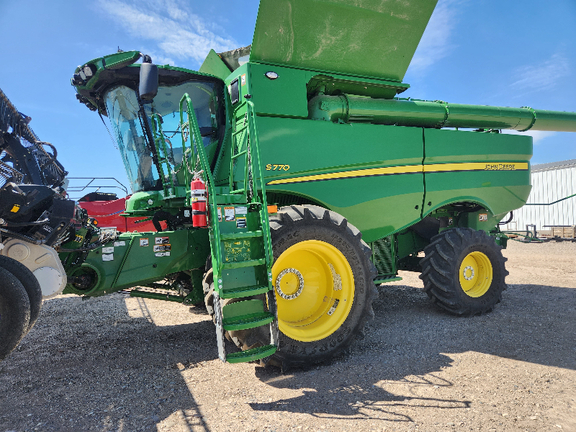 2024 John Deere S770 Combine