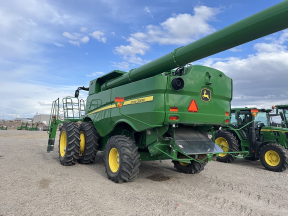 2024 John Deere S770 Combine