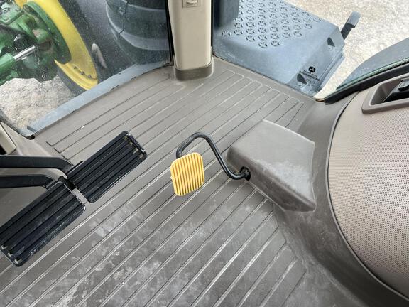 2019 John Deere 8320R Tractor